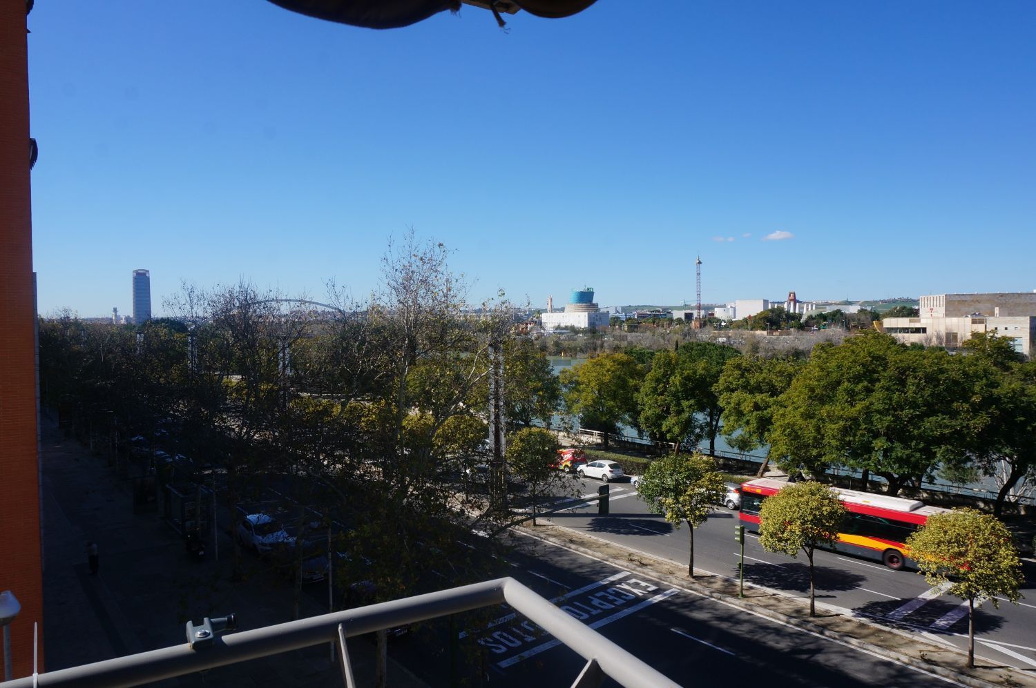 Flat 107 m² in Seville