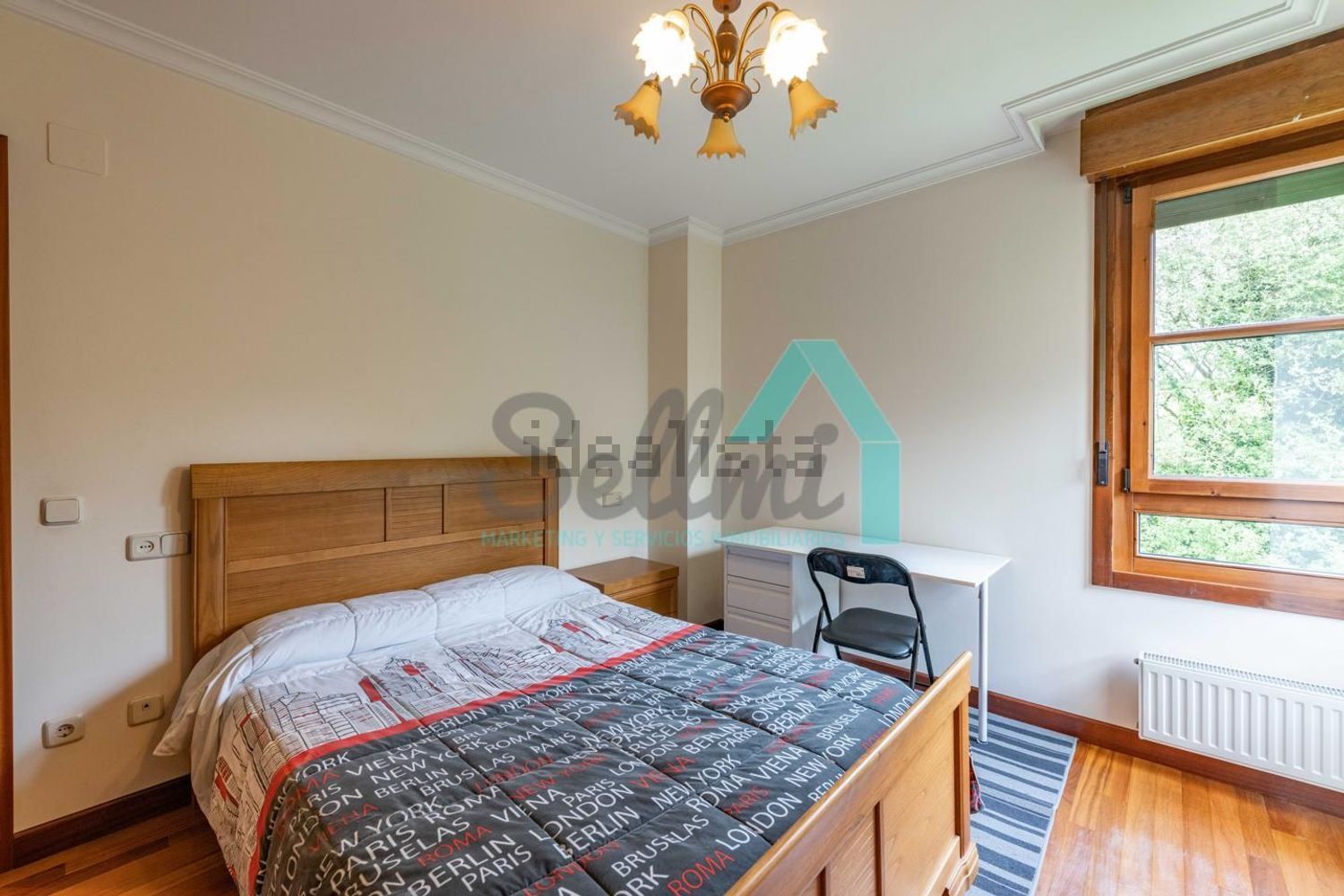 Piso de 111 m² en Oviedo
