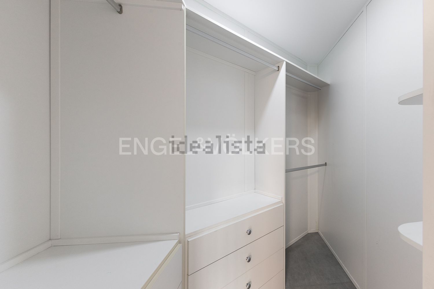 Pis de 77 m² a València