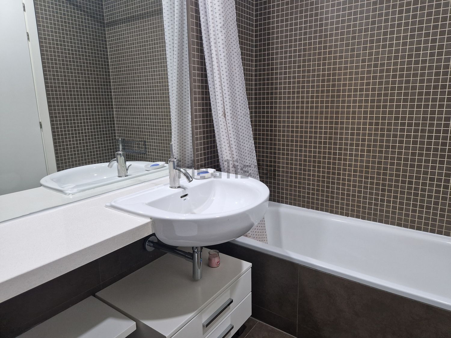 Wohnung 77 m² in Madrid