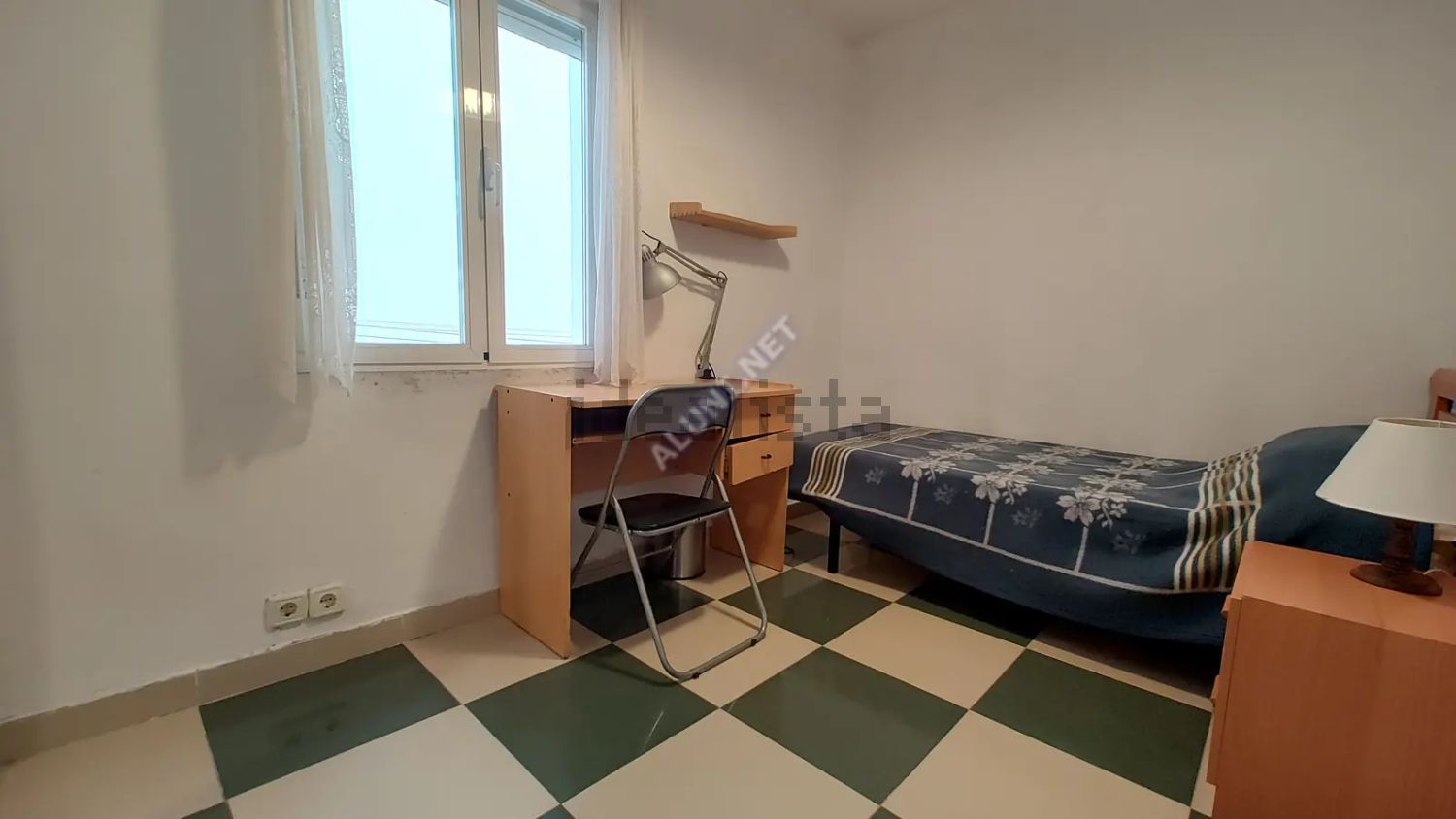 Кімната в оренду, Madrid