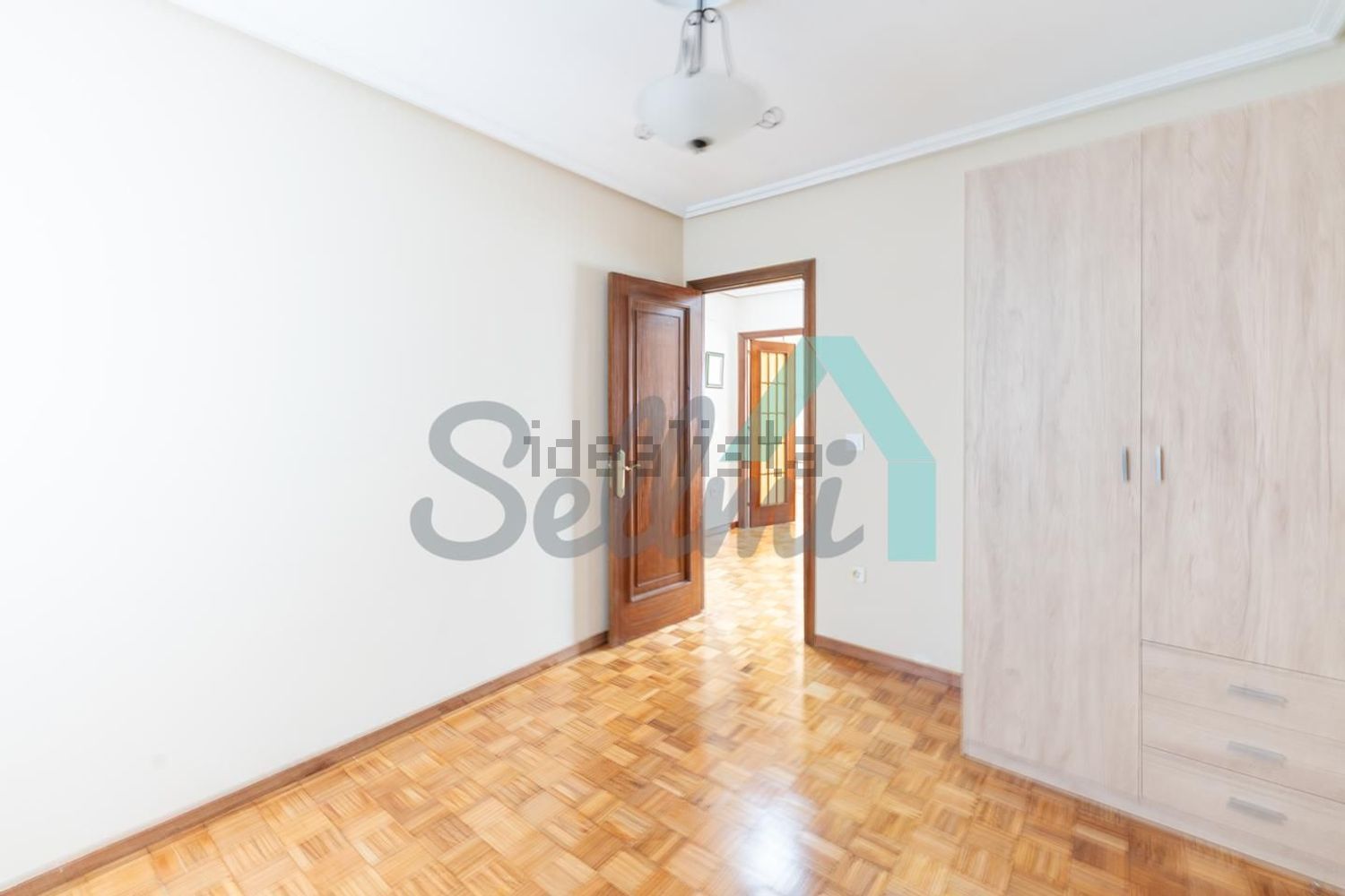 Pis de 68 m² a Oviedo