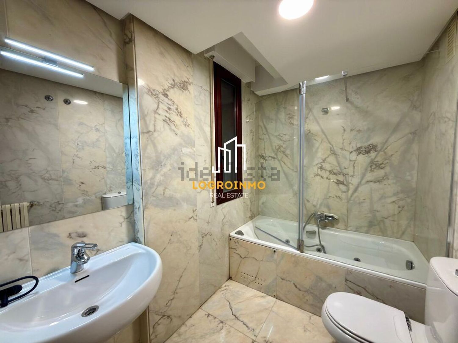 Appartement 96 m² à Logrogne