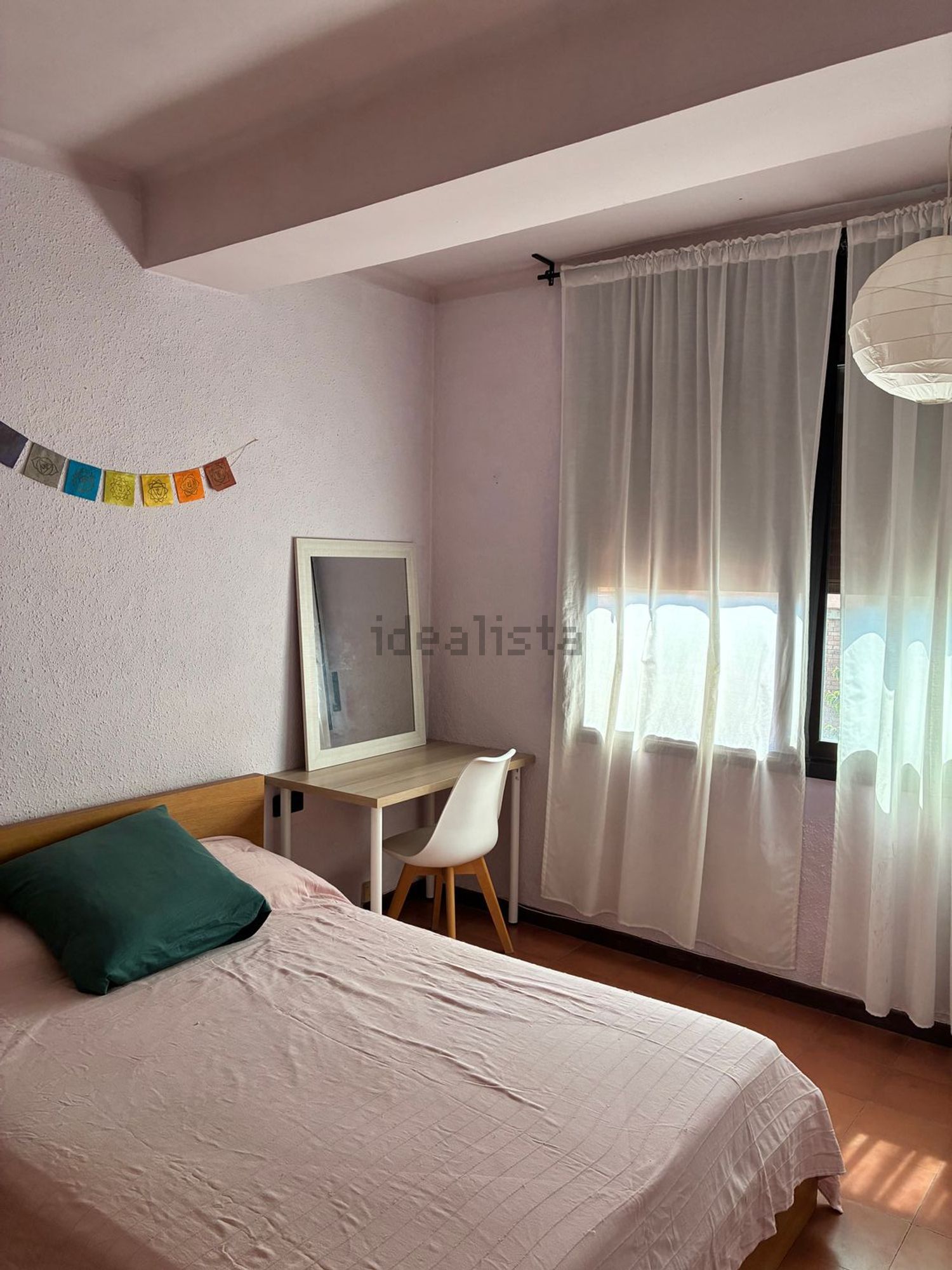 Room for rent, Badalona