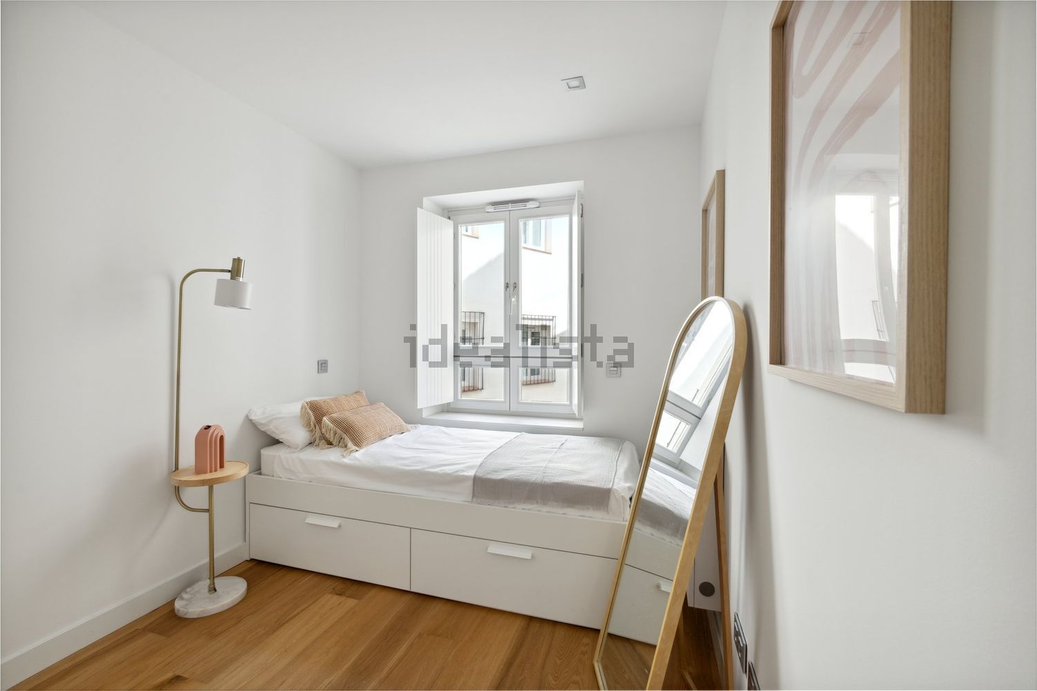 Flat 100 m² in Madrid
