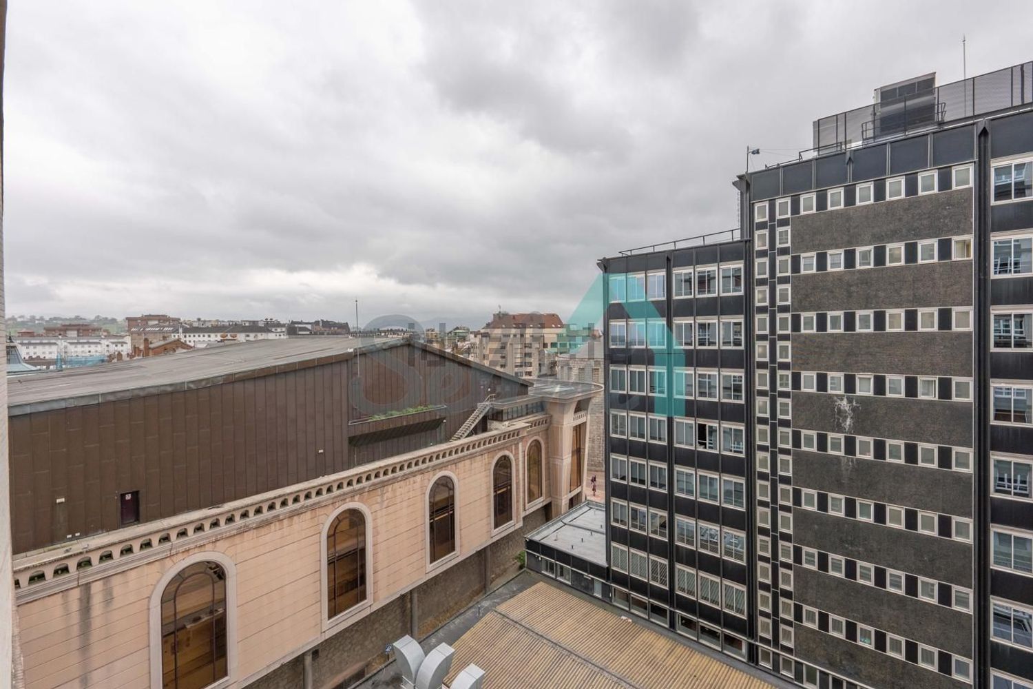 Wohnung 101 m² in Oviedo