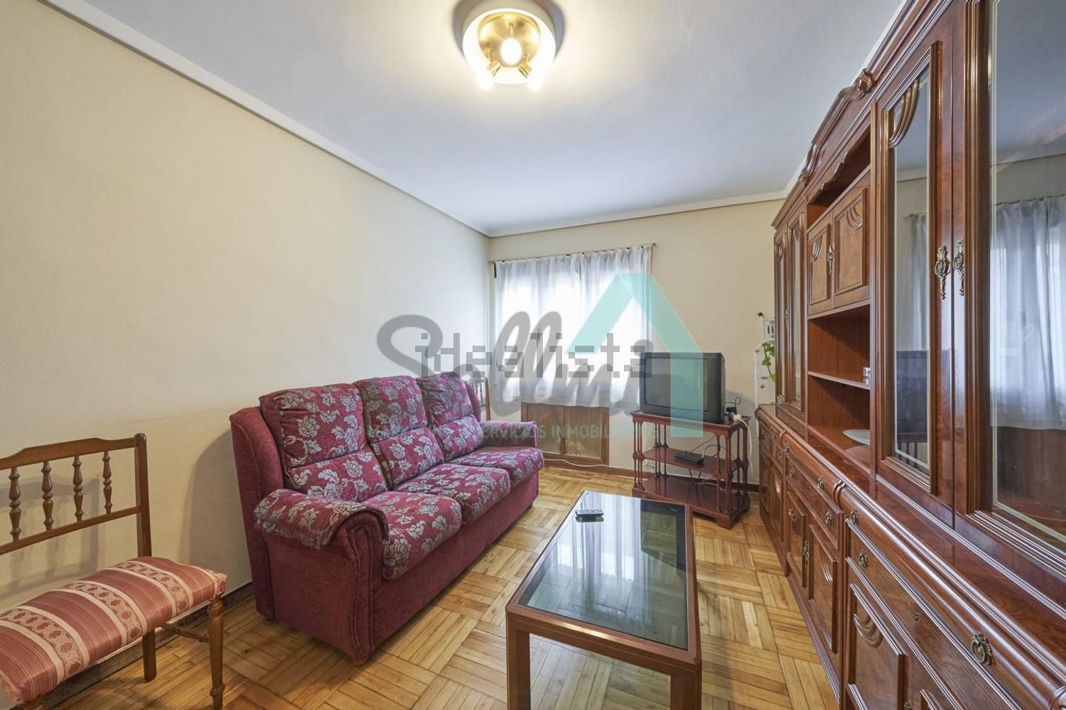 Pis de 82 m² a Oviedo