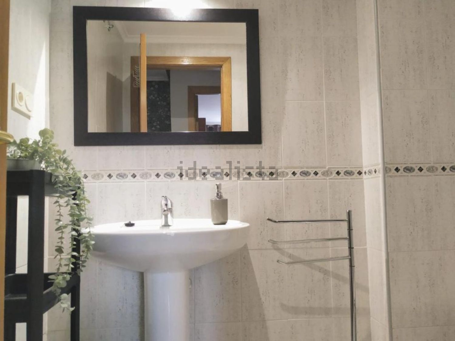Piso de 77 m² en Oviedo