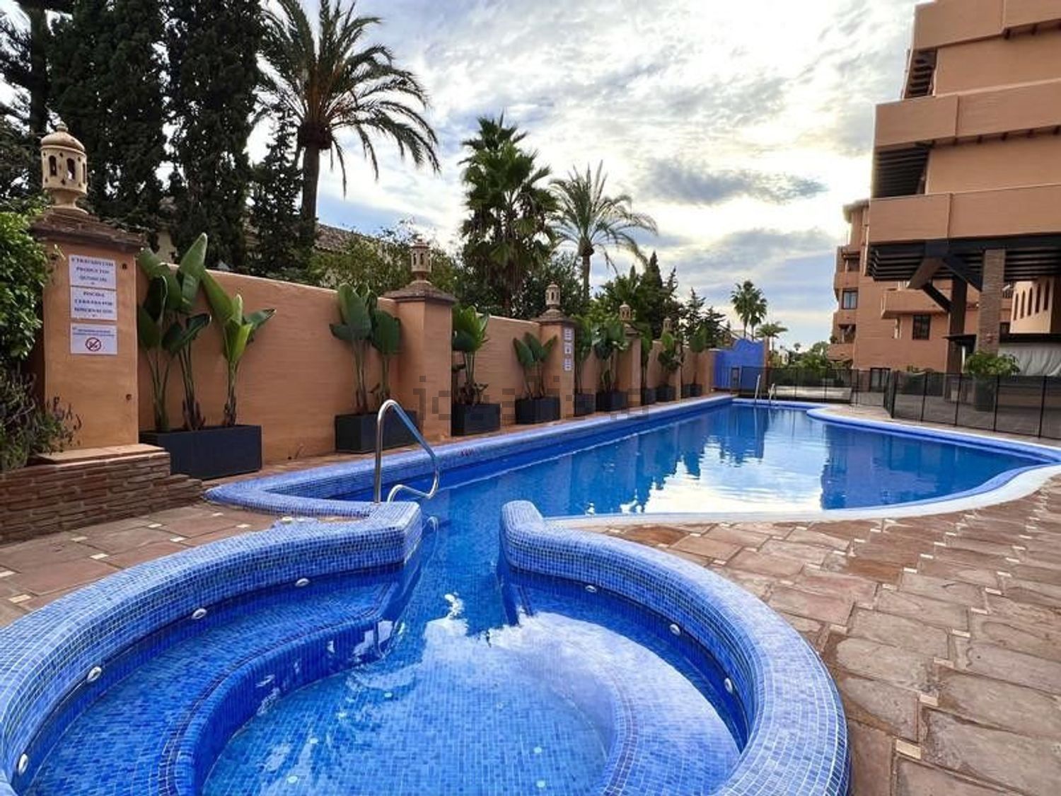 Pis de 235 m² a Estepona
