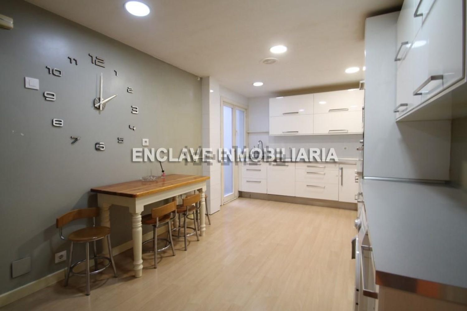 Pis de 230 m² a Oviedo