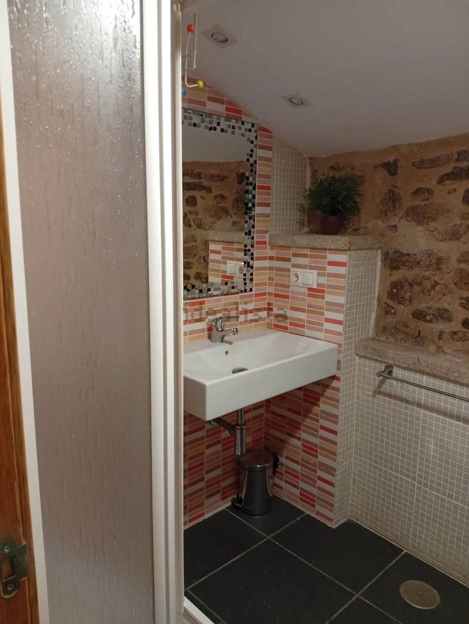 House 150 m² in Cerdedo Cotobade