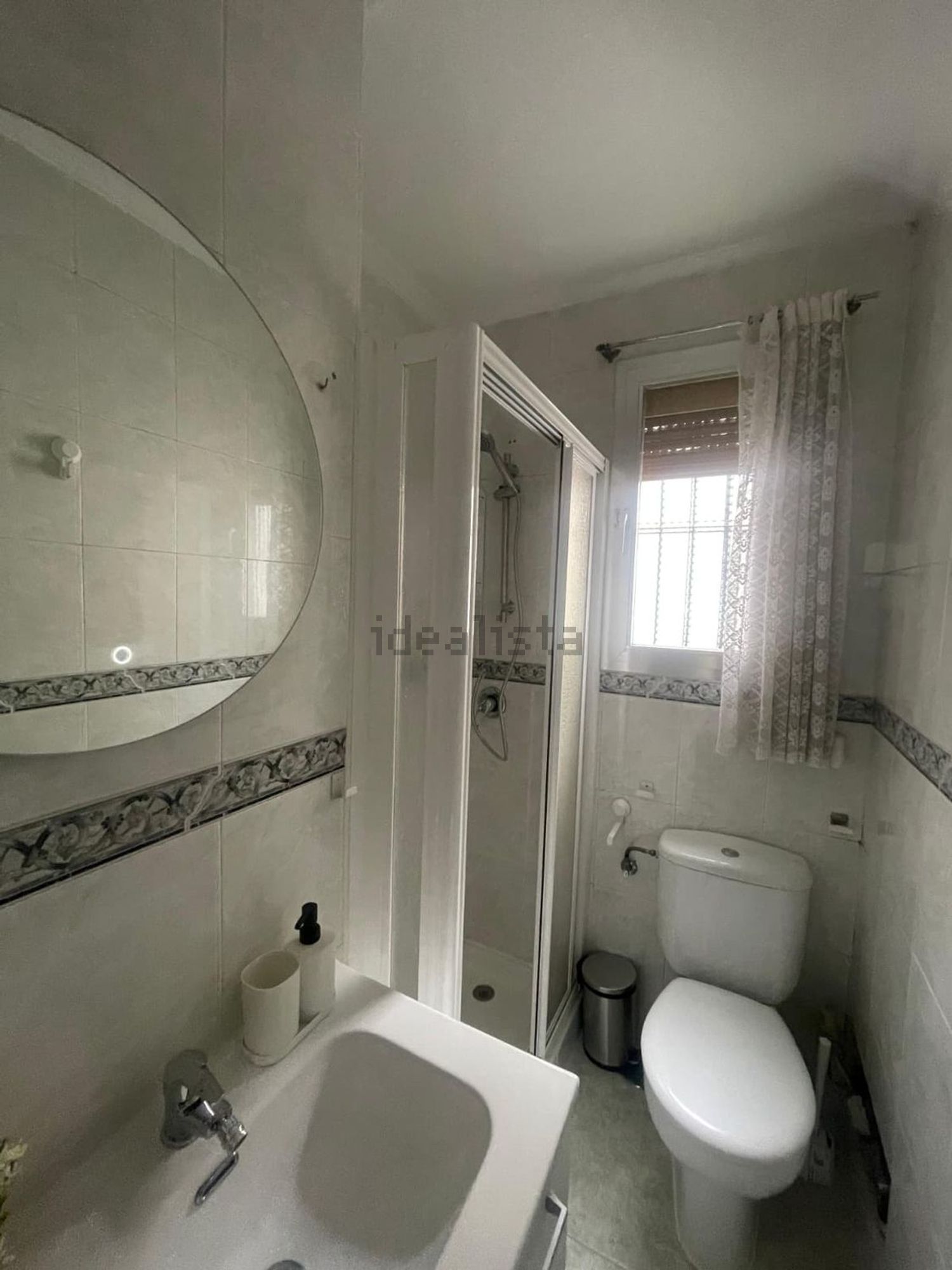 Room for rent, Madrid