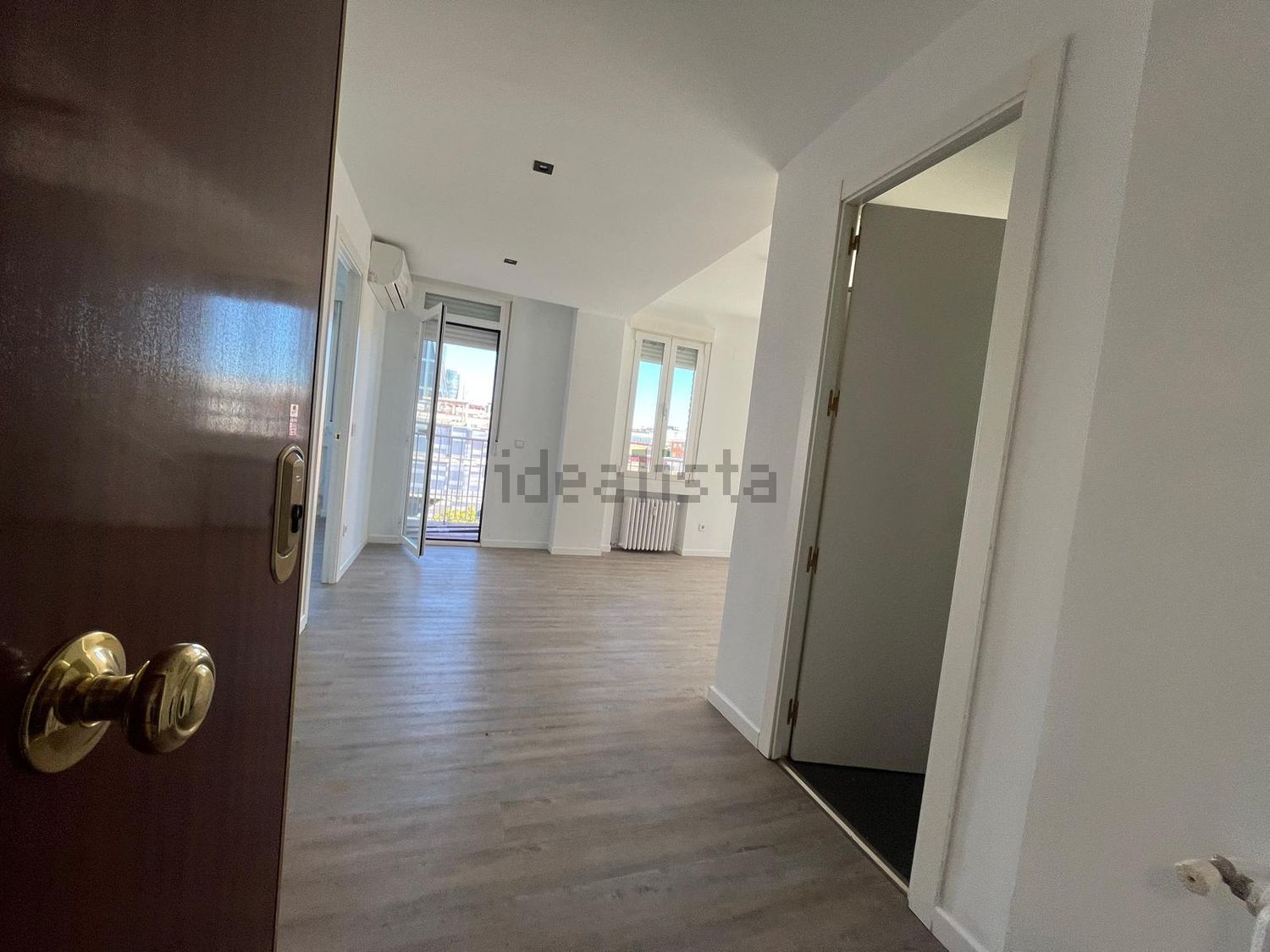 Wohnung 77 m² in Madrid