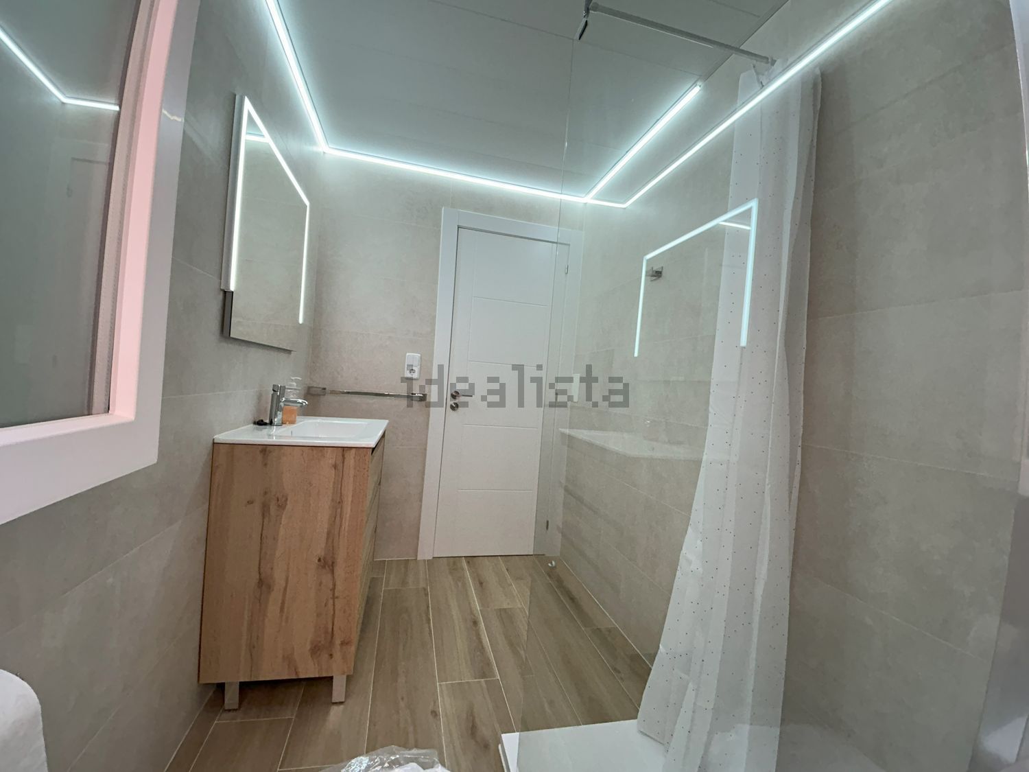 Flat 72 m² in Zaragoza