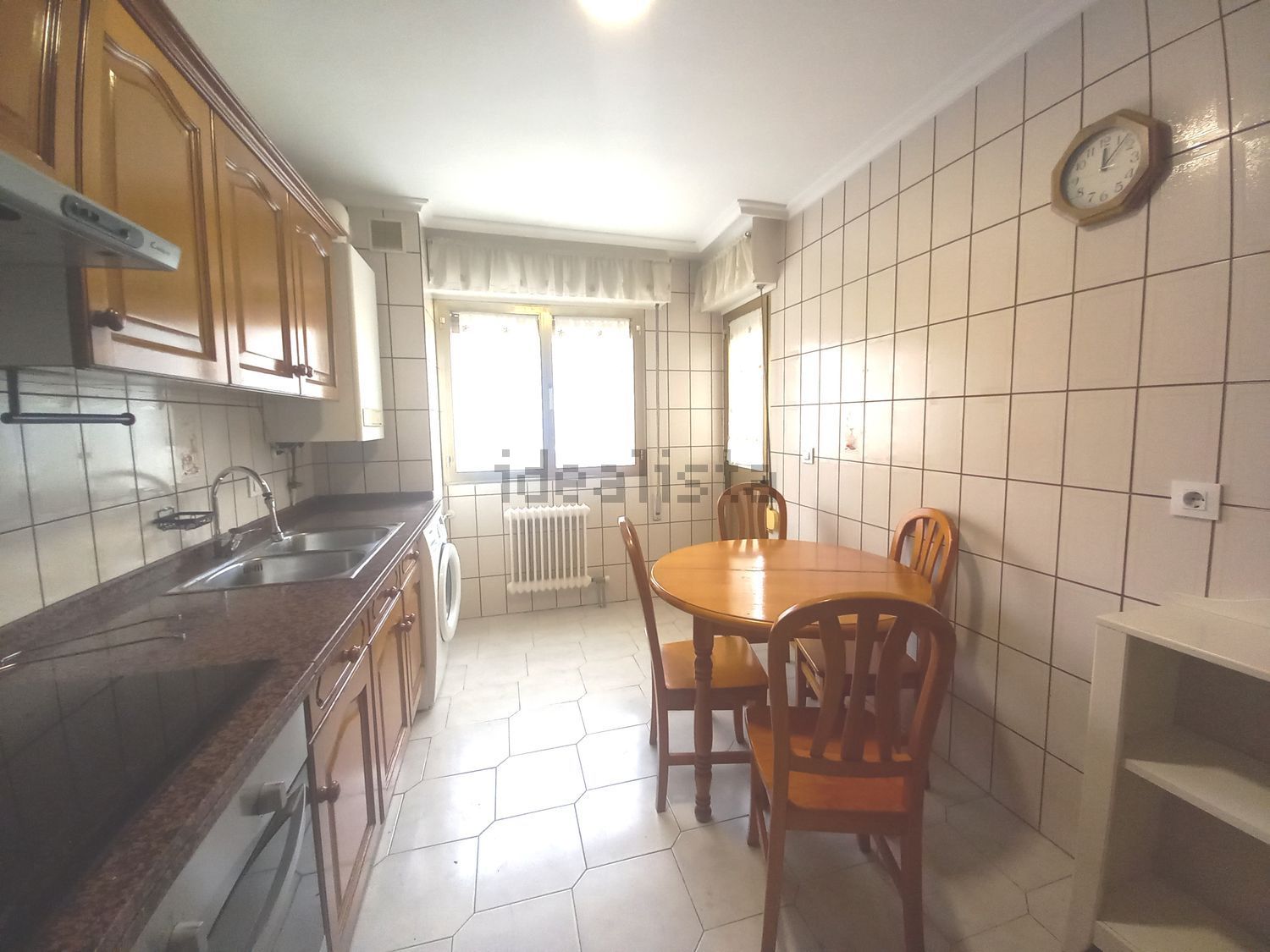 Piso de 100 m² en Castrillón