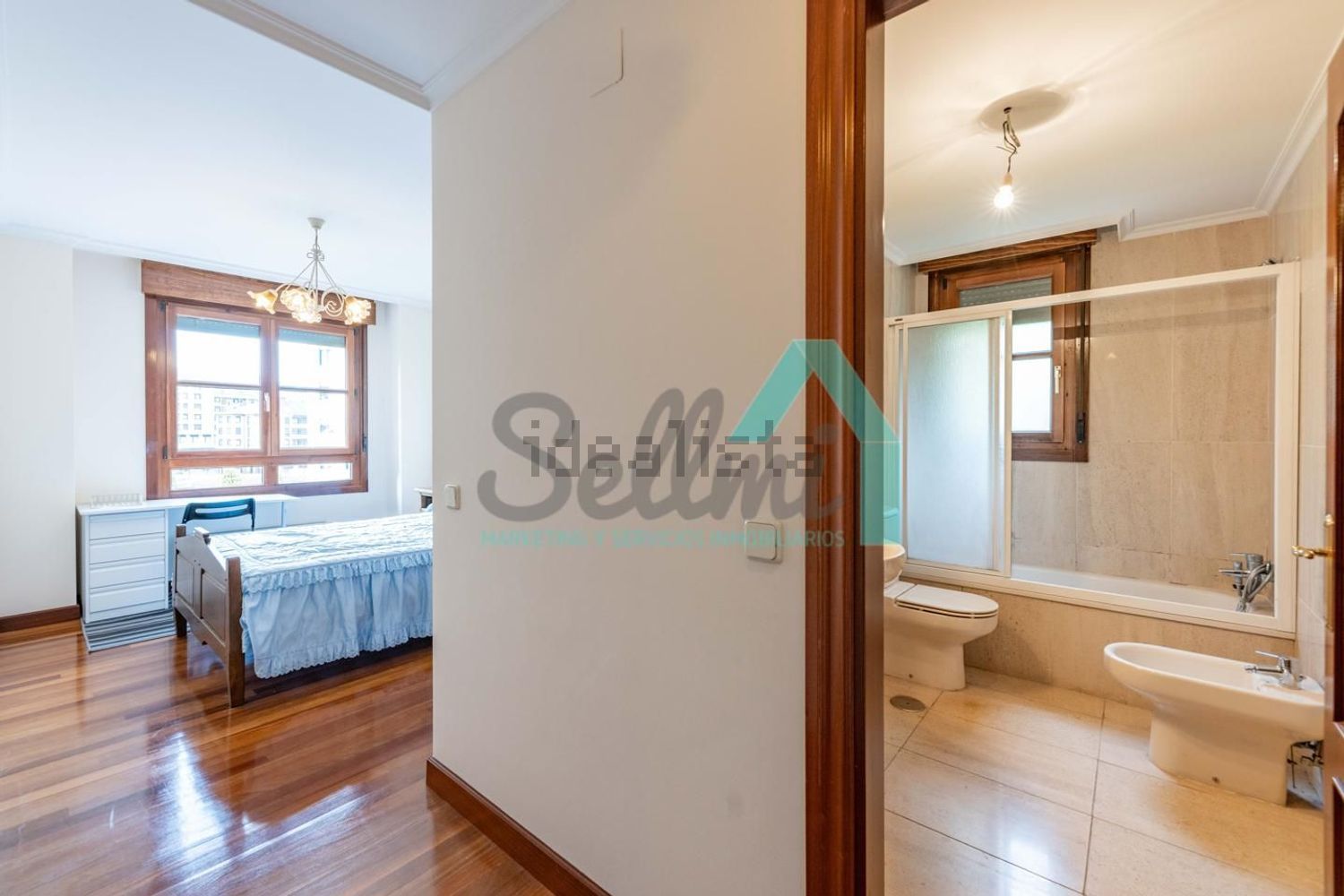 Piso de 111 m² en Oviedo