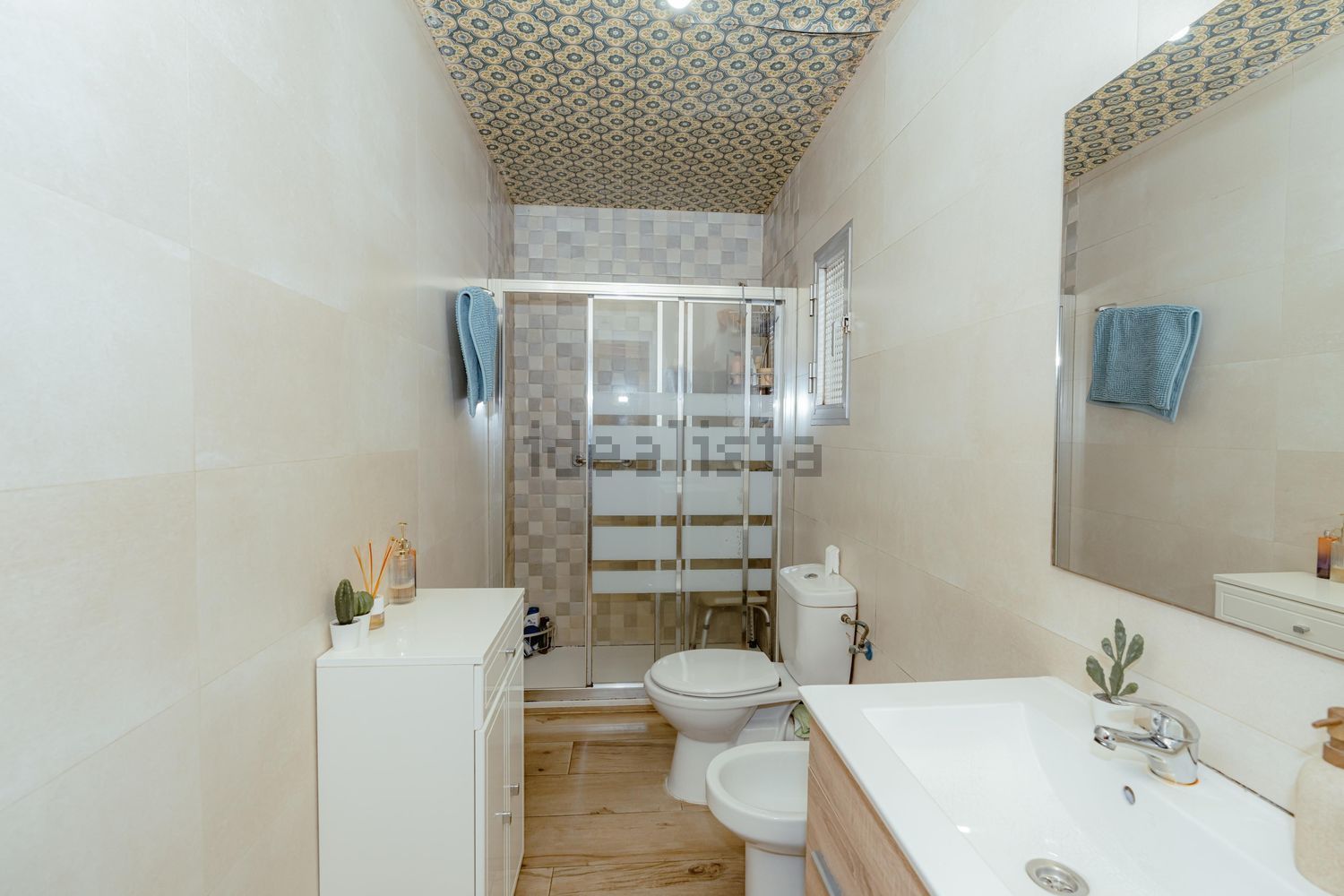Room for rent, Madrid