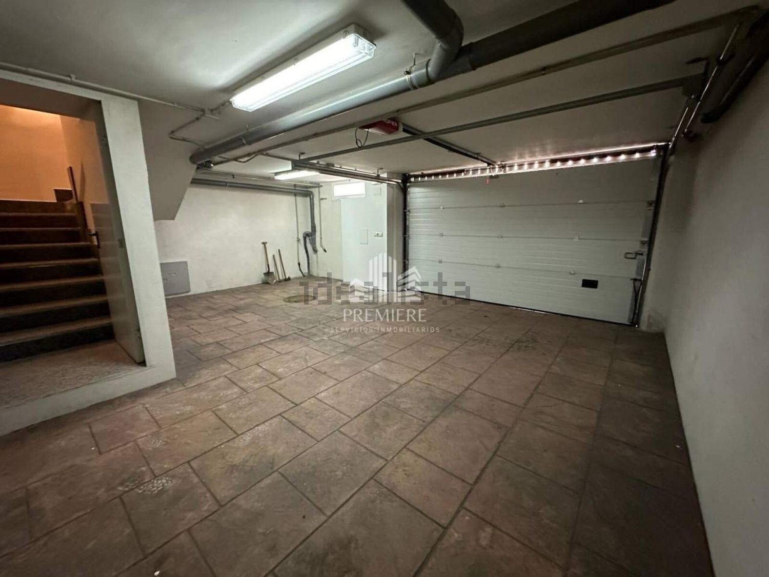 Casa 222 m² a Villares de la Reina