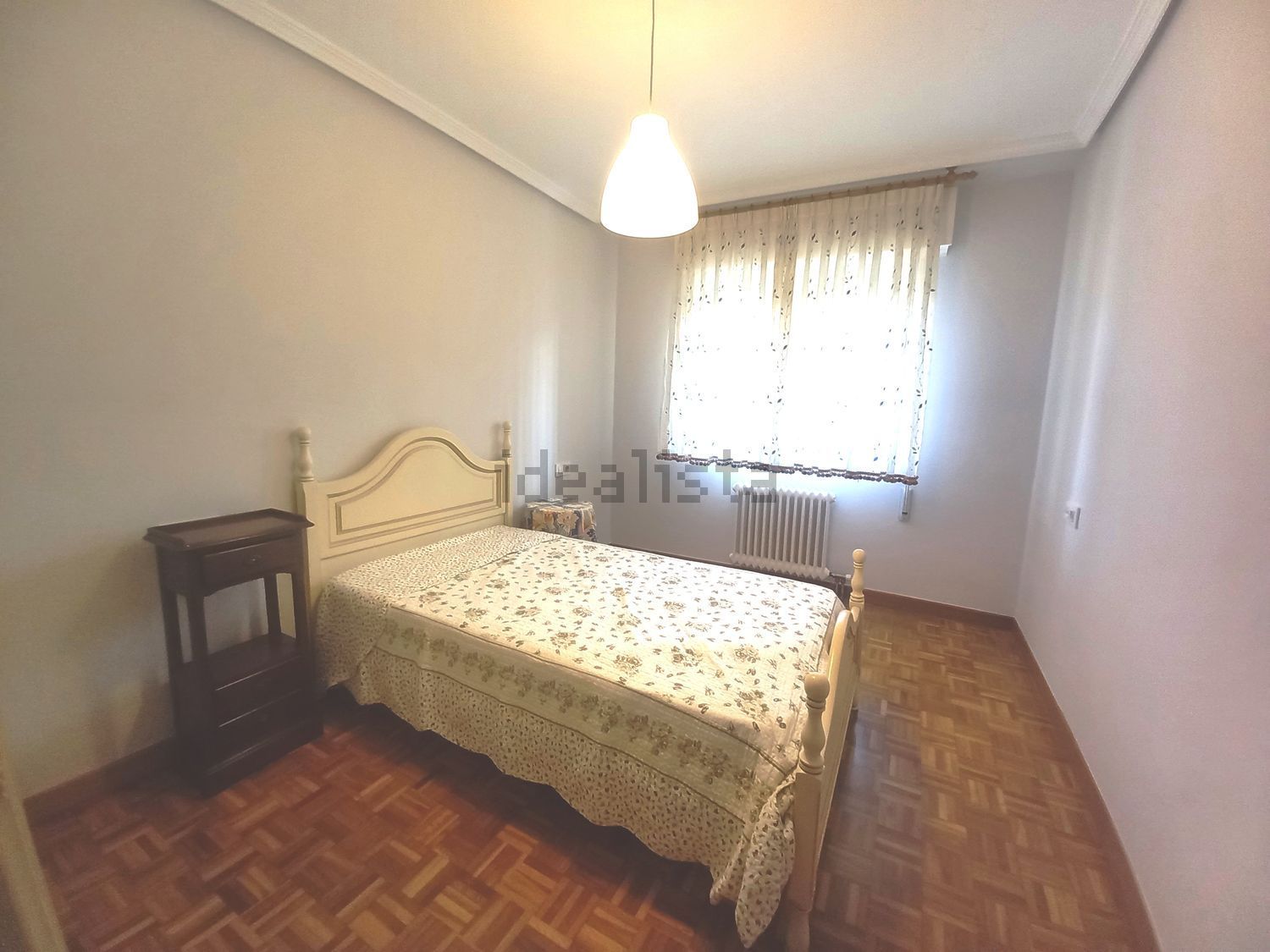 Piso de 100 m² en Castrillón