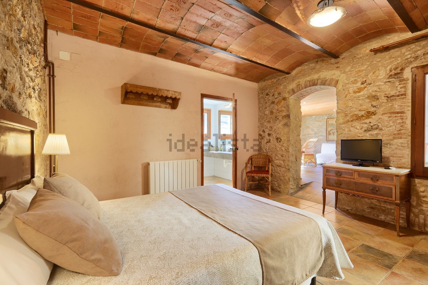 Habitació de lloguer, Fontanilles