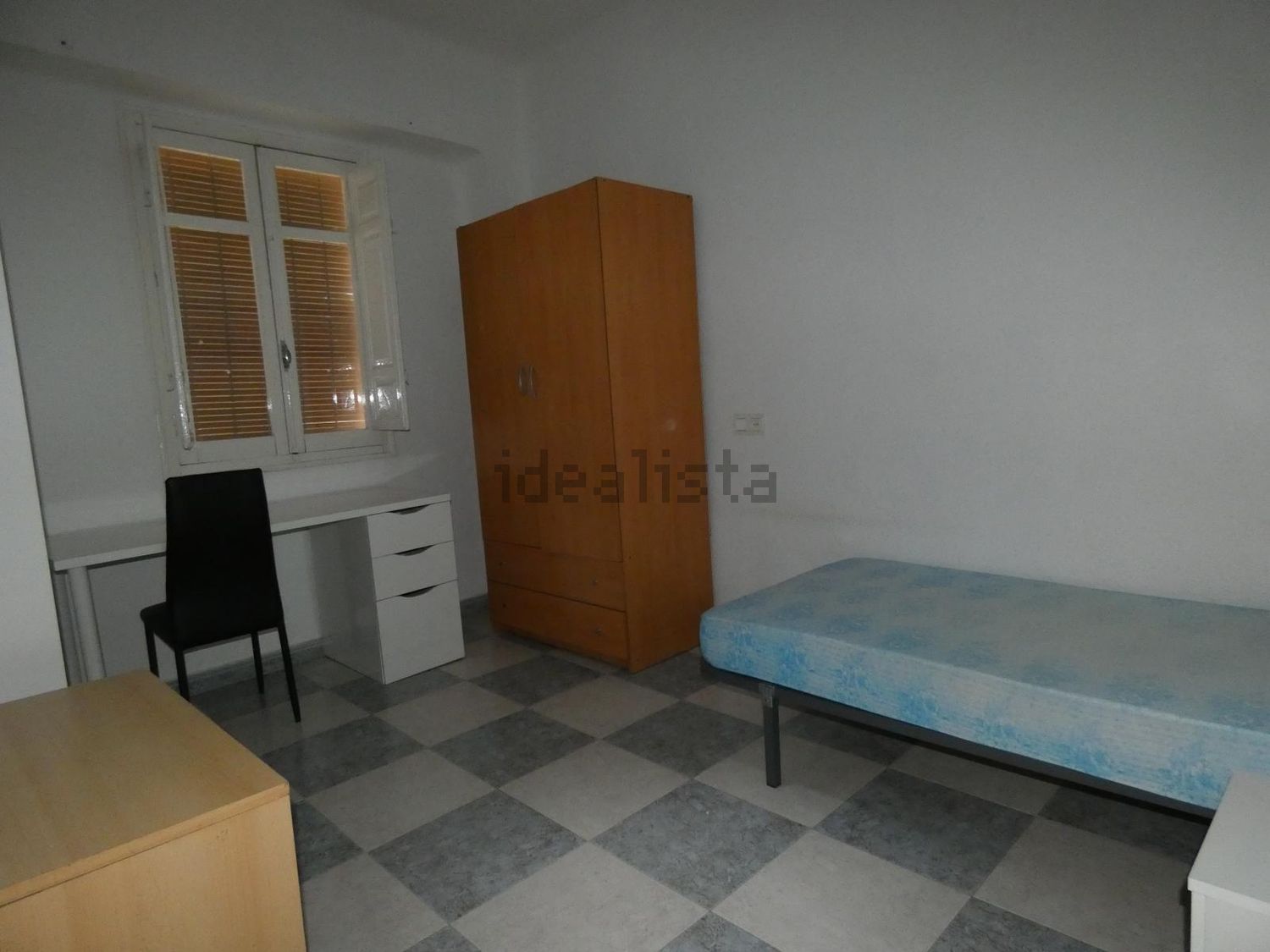 Piso de 100 m² en Granada