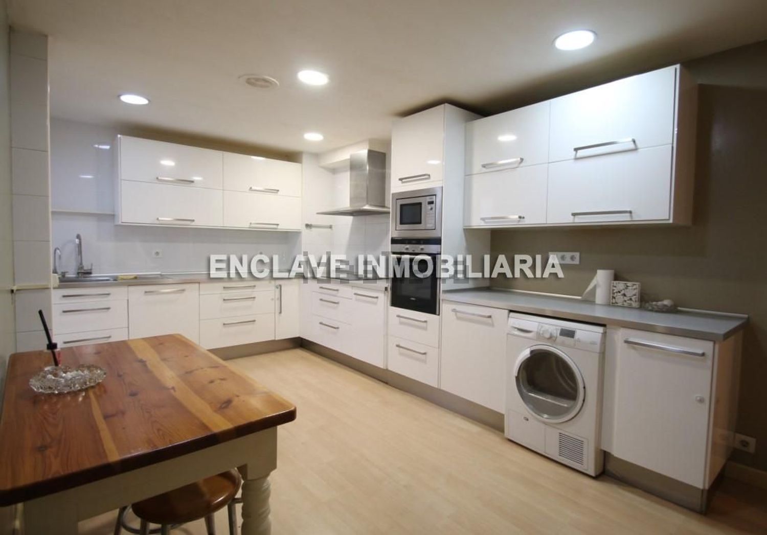 Pis de 230 m² a Oviedo