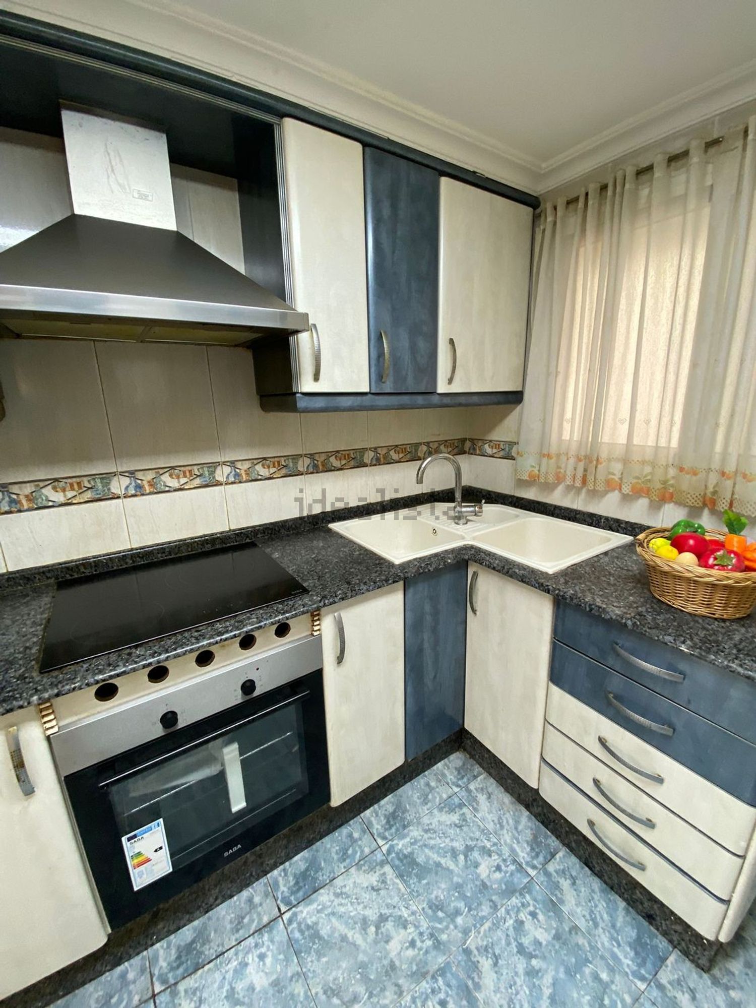 Habitació de lloguer, Burjassot
