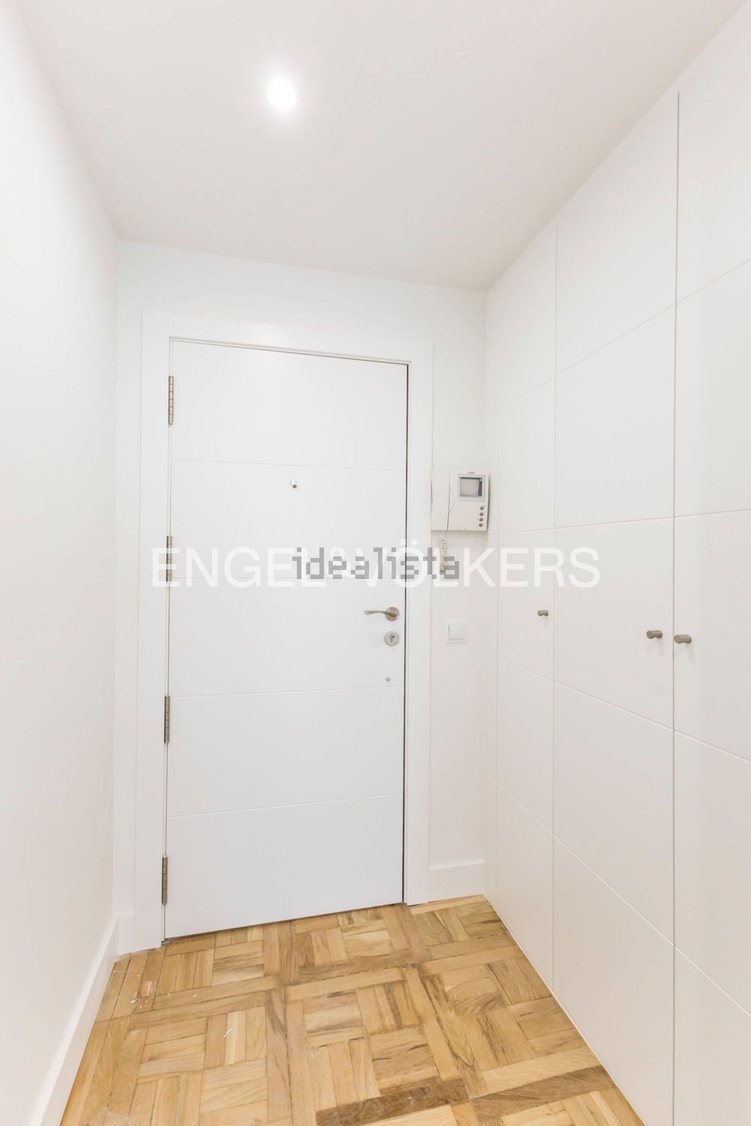 Wohnung 98 m² in Madrid