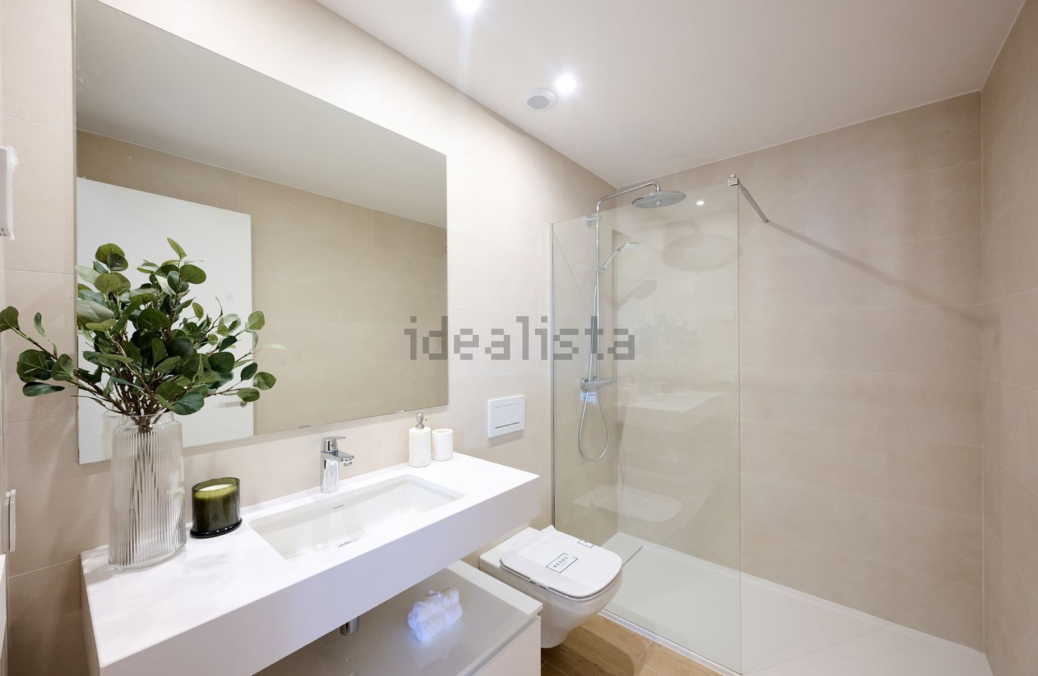Pis de 135 m² a Pamplona