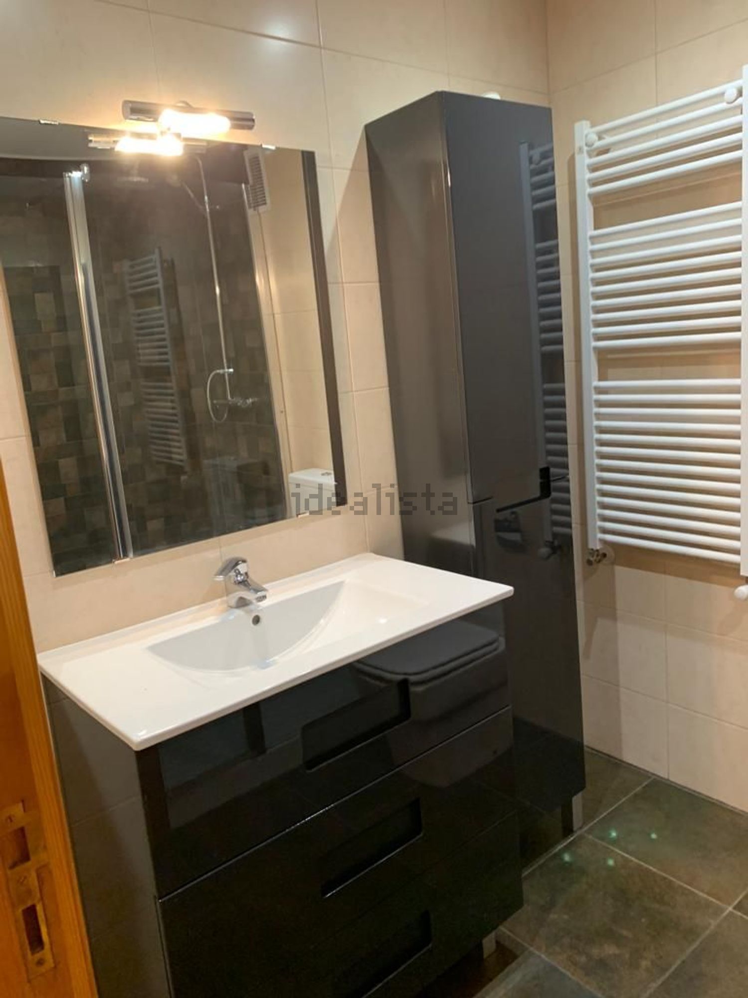 Room for rent, Jaca
