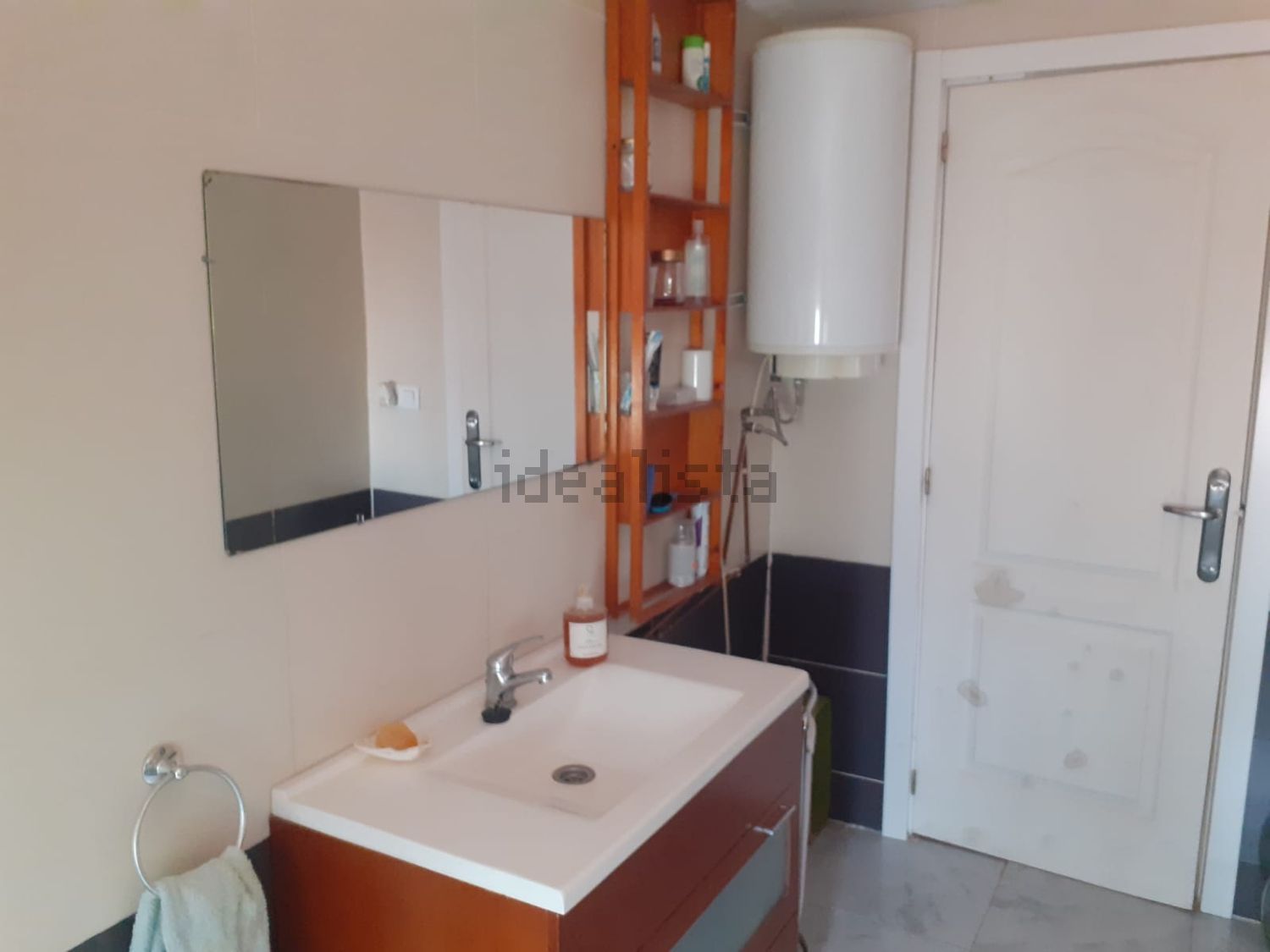 Casa de 150 m² en Benavides