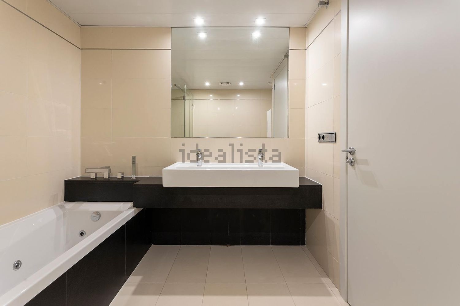 Wohnung 255 m² in Barcelona