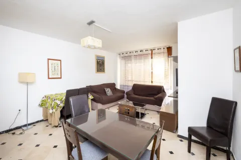 Flat 170 m² in Granada