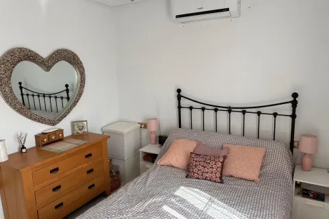 Casa de 80 m² en Orihuela