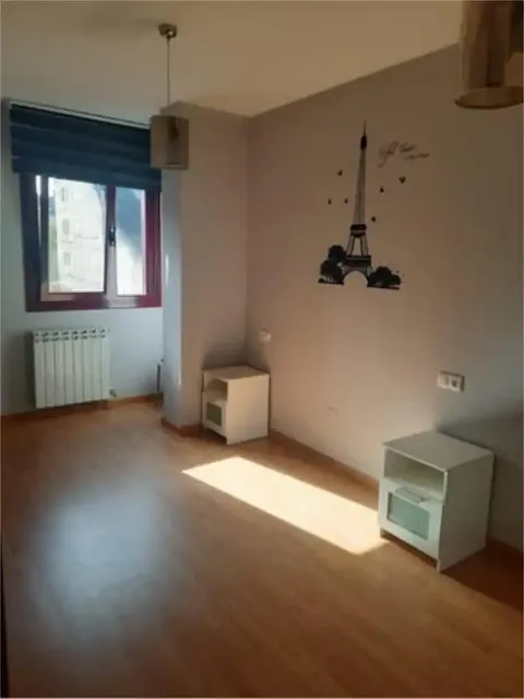 Pis de 70 m² a Llangréu / Langreo