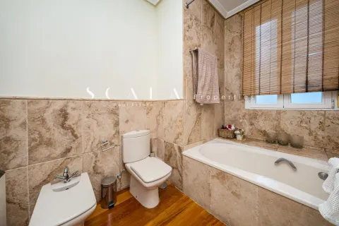 Wohnung 111 m² in Madrid