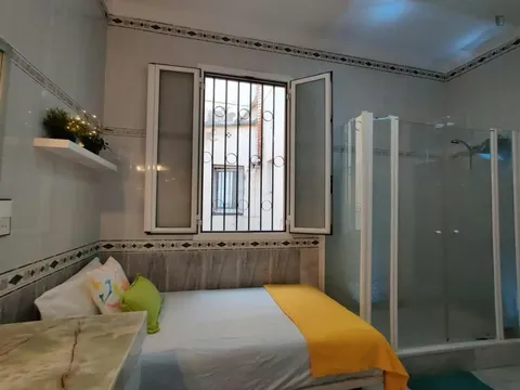 Habitació de lloguer, Barcelona (2/10)