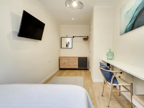 Room for rent, Barcelona (3/10)