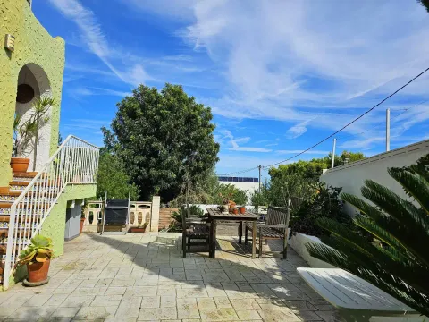 Haus 196 m² in Dénia