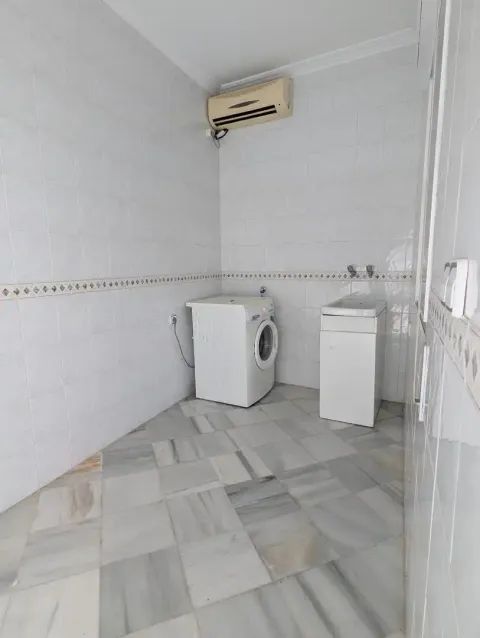 Casa de 144 m² a Sanlúcar la Mayor