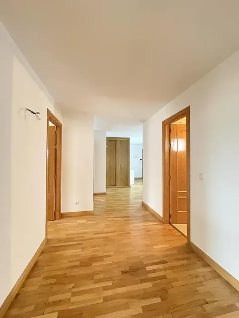 Wohnung 160 m² in Mejorada del Campo