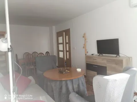 Wohnung 90 m² in Granada