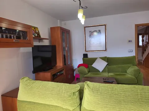 Casa de lloguer, Biescas