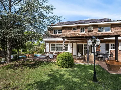 Casa de 350 m² en Sant Cugat del Vallès
