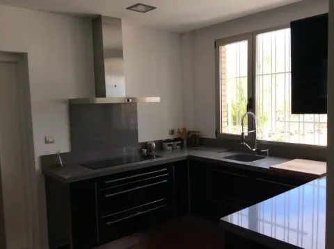 Casa de 280 m² a Torrent