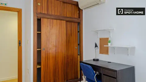 Habitació de lloguer, Burjassot