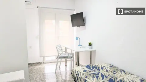 Chambre à louer, Valence