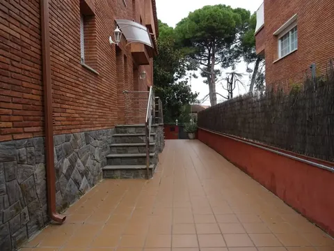 Casa de 147 m² a Cerdanyola del Vallès