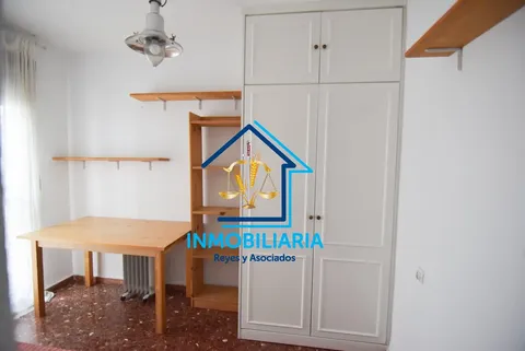 Pis de 77 m² a Còrdova