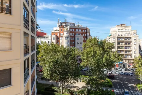 Pis de 84 m² a València